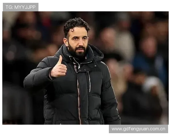 B费透露曼联高层欲放弃他 是阿莫林坚持留他才得以留队