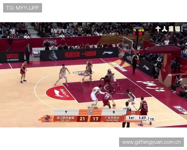 CBA第三轮五佳球回顾摩尔半场压哨三分引爆全场精彩瞬间集锦